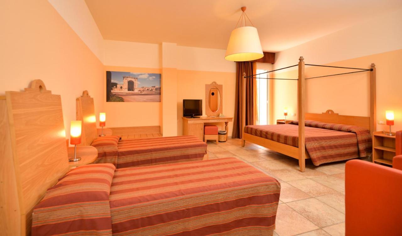 גאליאנו דל קאפו Il Tabacchificio Hotel מראה חיצוני תמונה