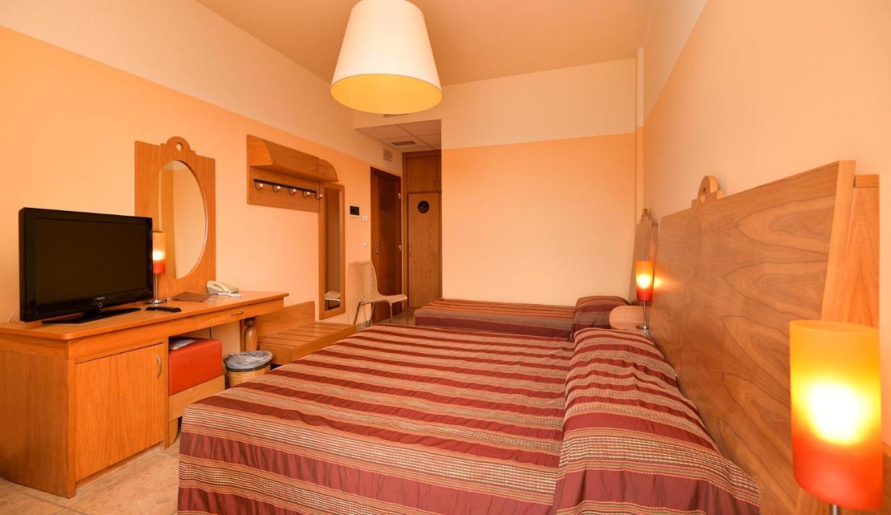 גאליאנו דל קאפו Il Tabacchificio Hotel מראה חיצוני תמונה