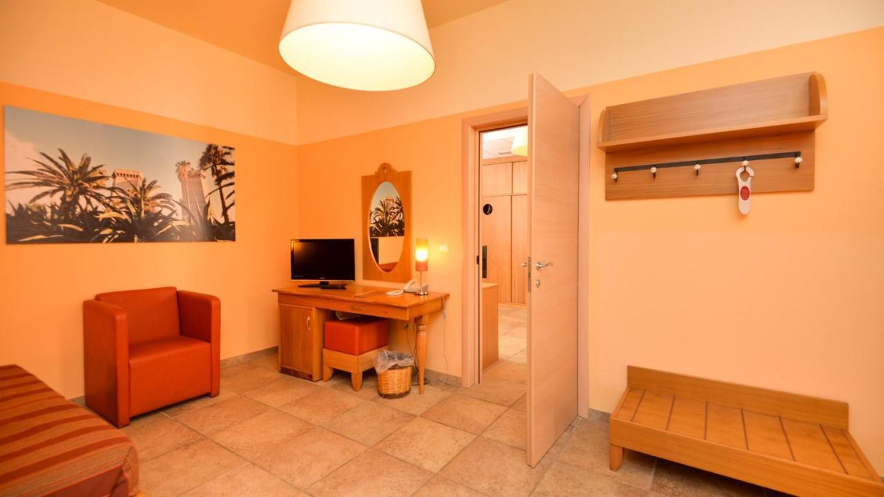 גאליאנו דל קאפו Il Tabacchificio Hotel מראה חיצוני תמונה