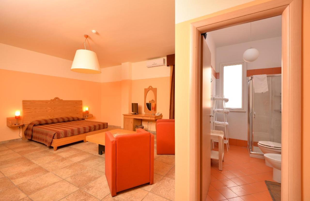 גאליאנו דל קאפו Il Tabacchificio Hotel מראה חיצוני תמונה